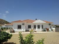 VIP 8220: Villa for Sale in Arboleas, Almería