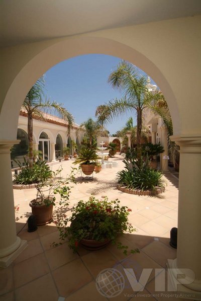 VIP1840: Villa te koop in Estepona, Málaga