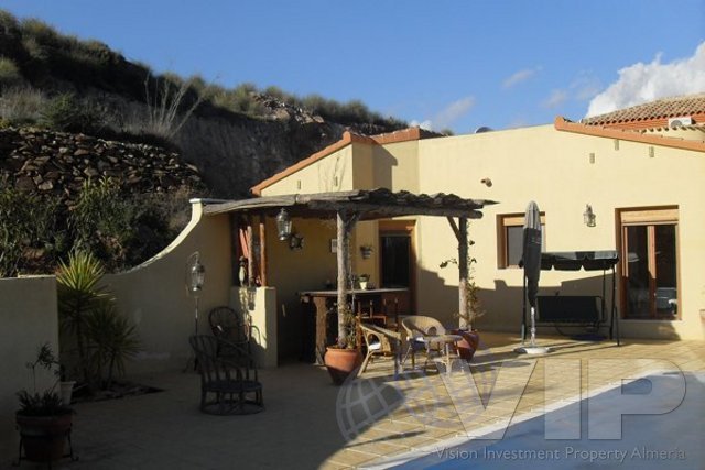 VIP3050: Villa te koop in Bedar, Almería