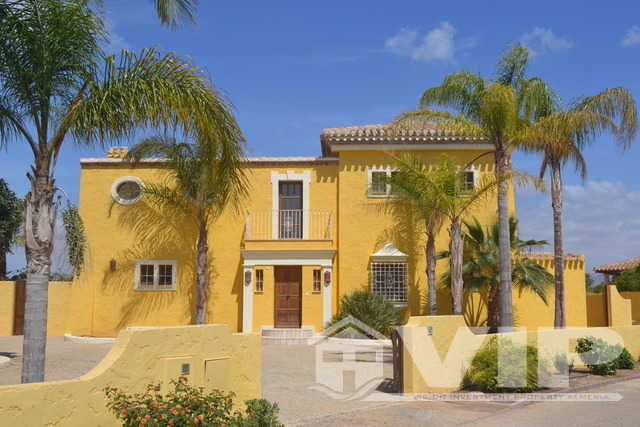 VIP7084: Villa en Venta en Desert Springs Golf Resort, Almería