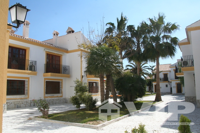 VIP7321: Stadthaus zu Verkaufen in Vera Playa, Almería