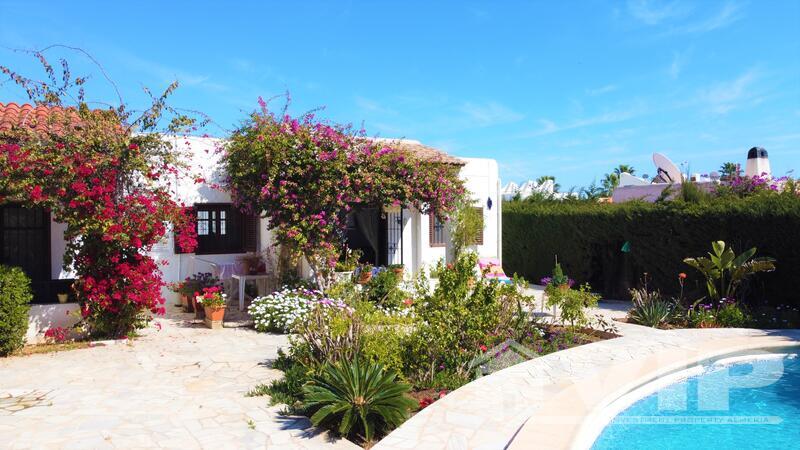 VIP7966: Villa zu Verkaufen in Mojacar Playa, Almería