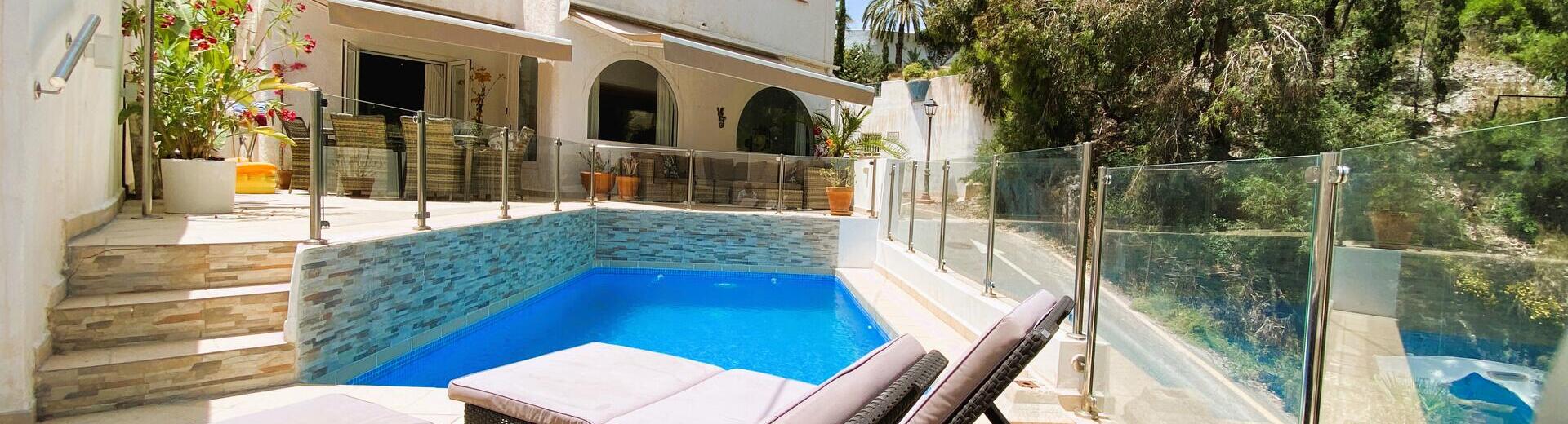 VIP7981: Villa for Sale