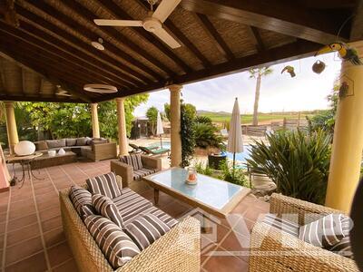 VIP7999: Villa zu Verkaufen in Desert Springs Golf Resort, Almería
