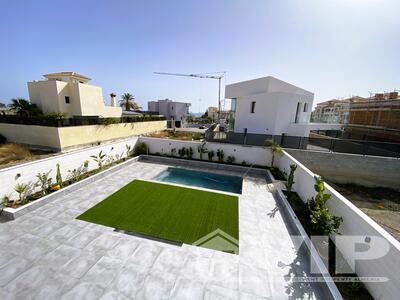 VIP8034: Villa en Venta en Vera Playa, Almería