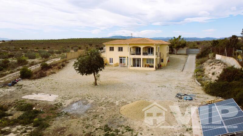 VIP8038: Villa à vendre en Vera, Almería