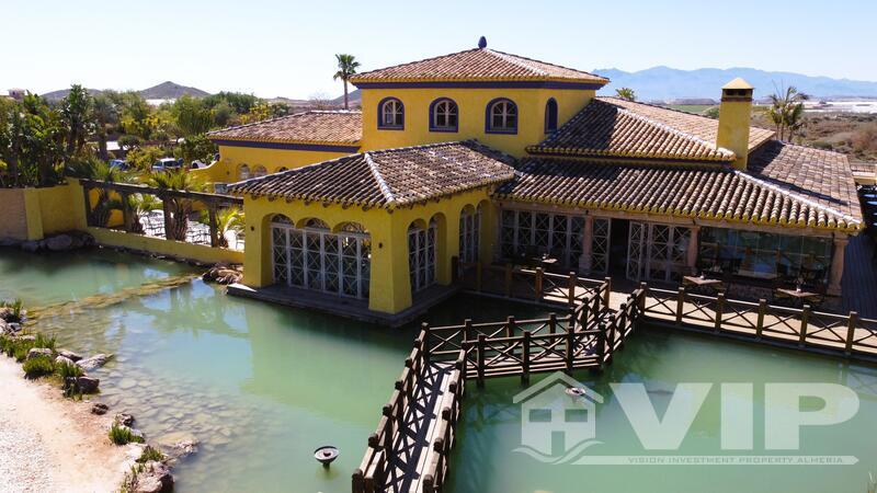 VIP8050: Villa à vendre en Desert Springs Golf Resort, Almería