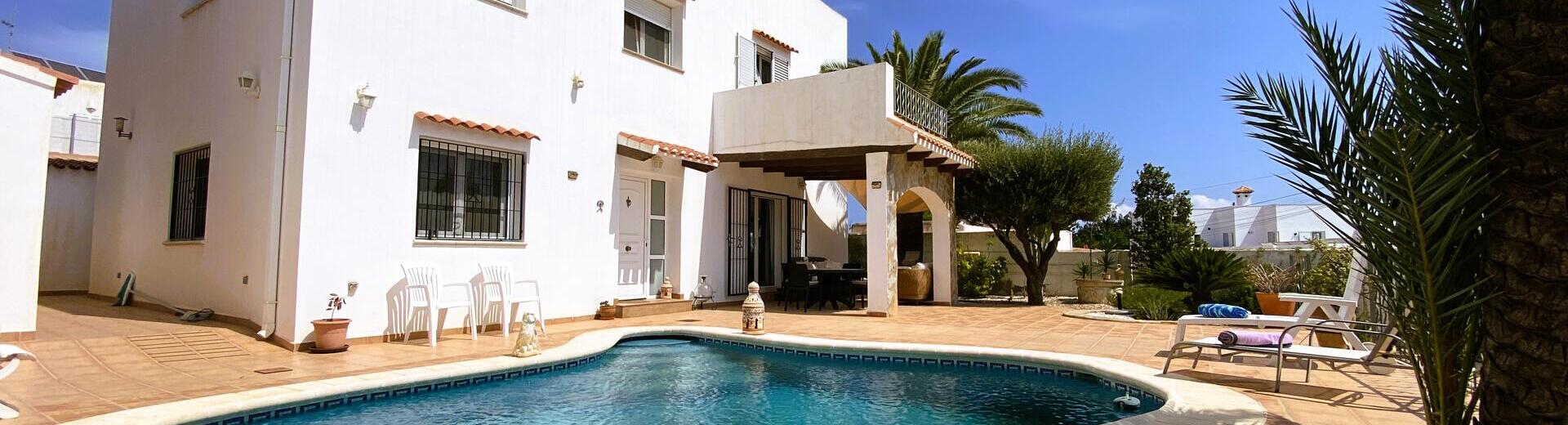 VIP8077: Villa te koop