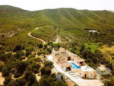 VIP8085: Cortijo for Sale in Turre, Almería