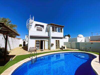 VIP8115: Villa zu Verkaufen in Mojacar Playa, Almería